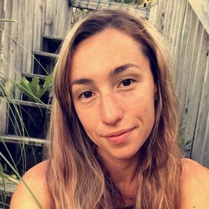 Meet your Posher, Olivia